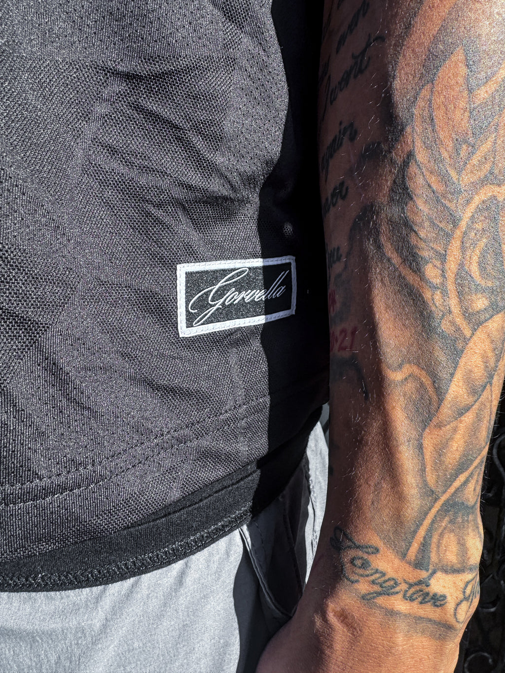 BLACK SPINE JERSEY